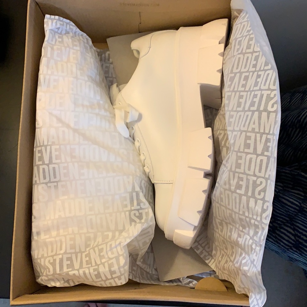 Michigan White Steve Maddens. Size 7.5 brand new.
